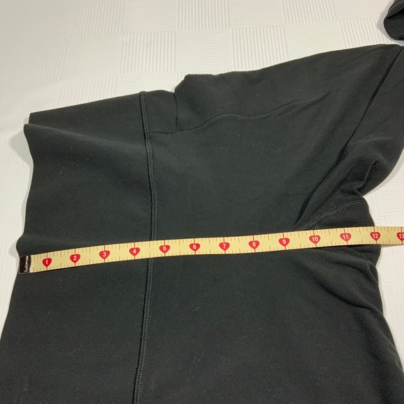 Athleta Salutation Stash 7/8 Tight - Medium - Picture 8 of 13